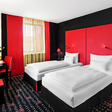 Vienna House Easy By Wyndham Pilsen Hotel Ngoại thất bức ảnh