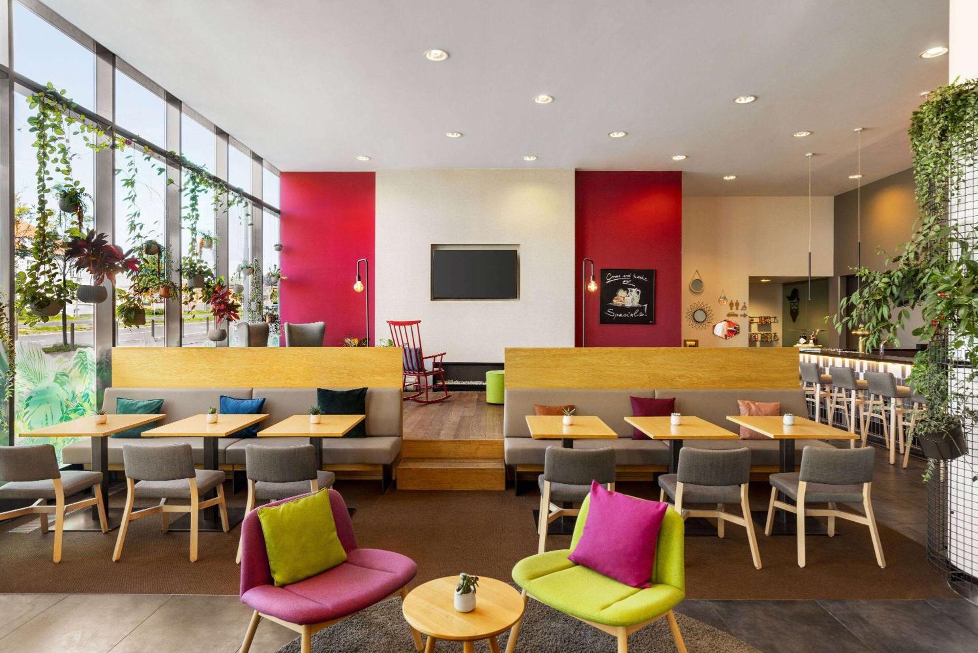 Vienna House Easy By Wyndham Pilsen Hotel Ngoại thất bức ảnh