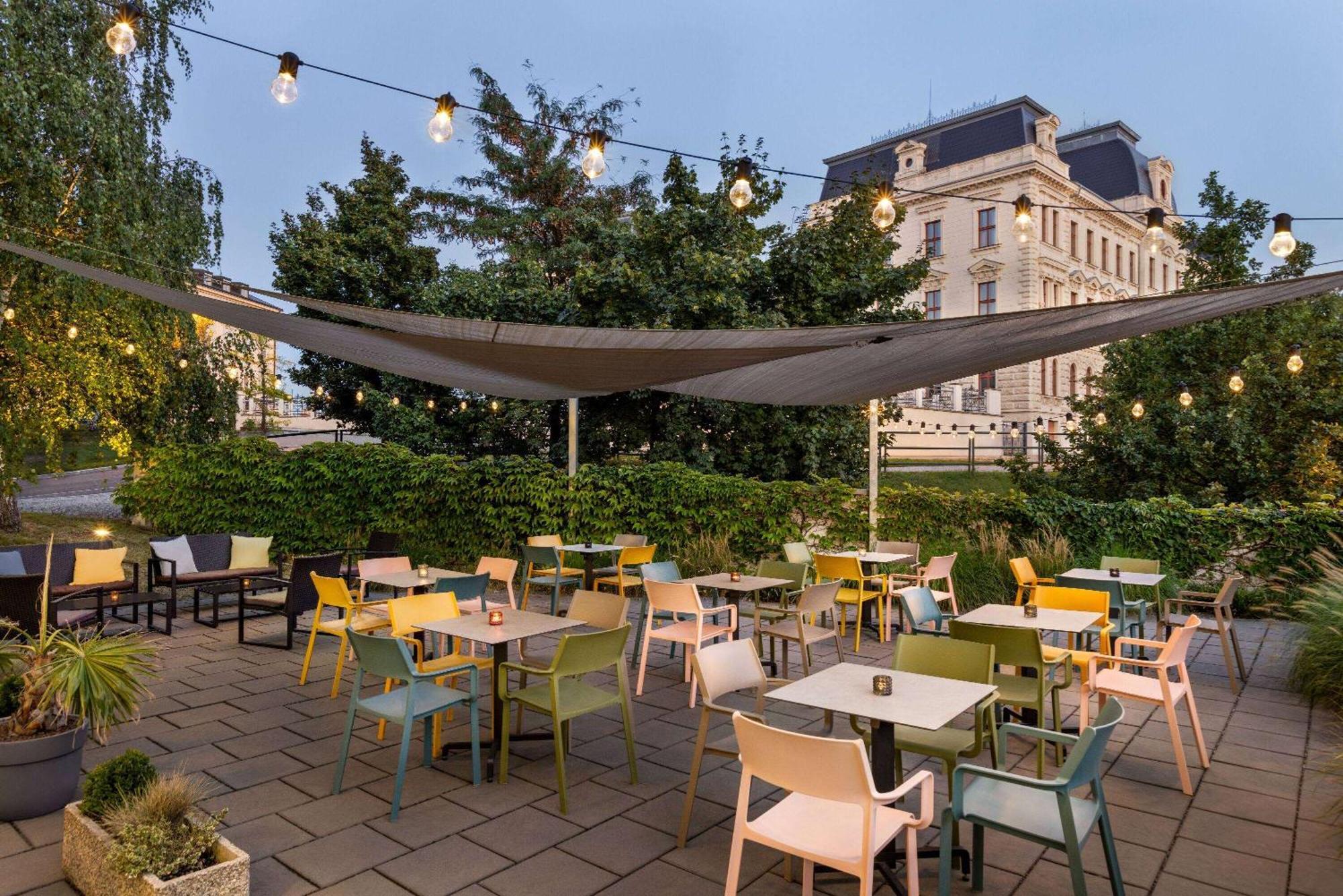 Vienna House Easy By Wyndham Pilsen Hotel Ngoại thất bức ảnh
